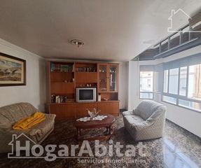 Casa  Calle jorge juan. Dos en uno! amplia casa con garaje, terraza y trastero, y local