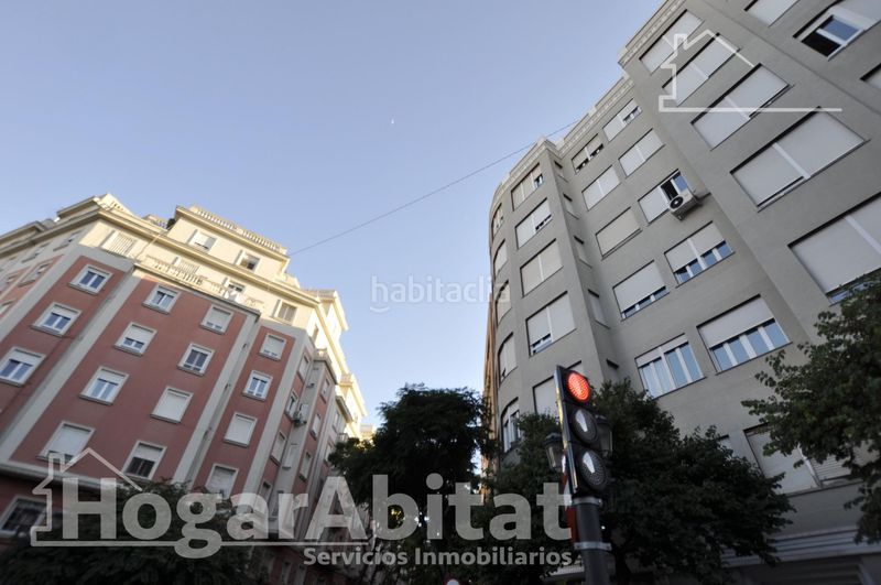 Foto 9b70de38-f094-4198-983f-d60b21196d6d. Àtic a La Petxina Valencia
