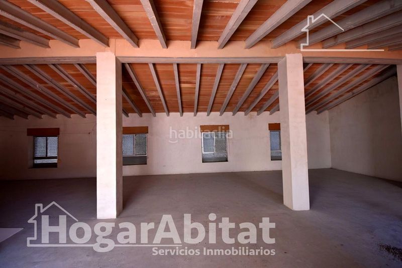 Foto 187c3a61-bbc5-41b4-b990-b9942919791d. Casa amb aparcament a Oliva pueblo Oliva