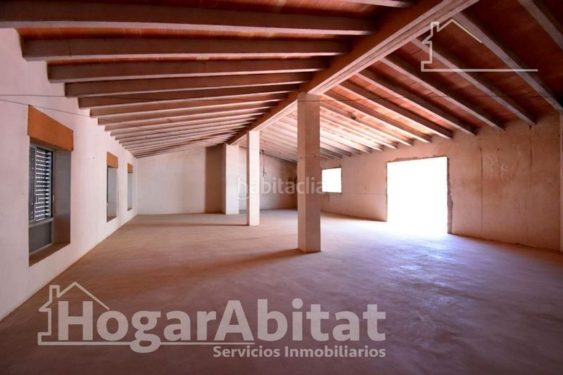 Foto 4df3fe71-55a8-4e5a-a603-89df587d55d6. Casa amb aparcament a Oliva pueblo Oliva