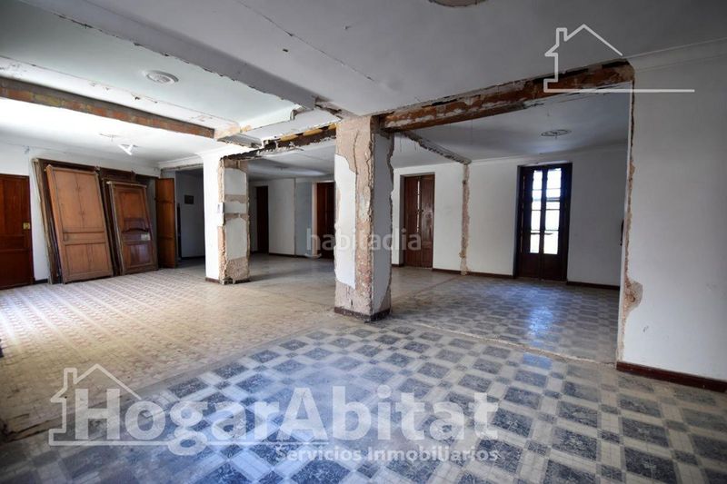 Foto 73486e66-2fdc-4b9c-a58e-a2c48cd00539. Casa amb aparcament a Oliva pueblo Oliva