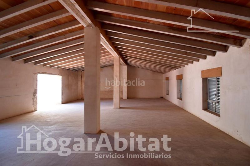 Foto 790911eb-f252-4372-ab3a-f0c1c8dbd48f. Casa amb aparcament a Oliva pueblo Oliva