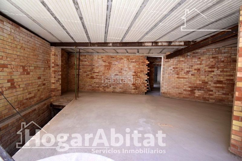 Foto b3a40c5d-4e75-4022-923b-fe88217f1689. Casa amb aparcament a Oliva pueblo Oliva