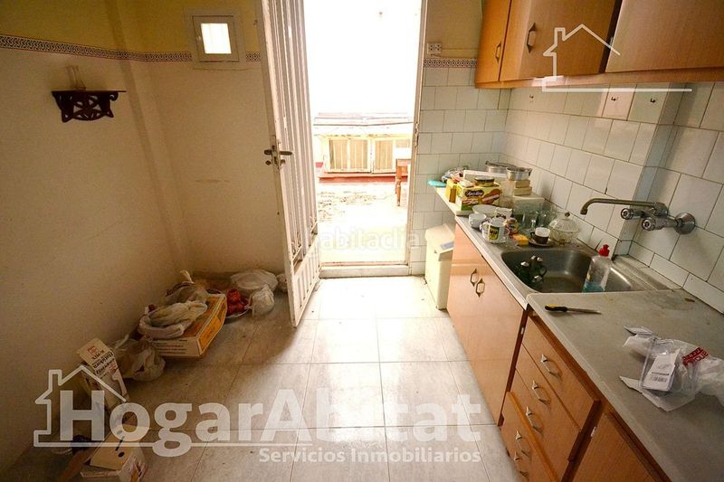 Foto 151f4761-76e0-4d8c-9a9a-98f25132c7fd. Casa amb aparcament a Centro Burriana