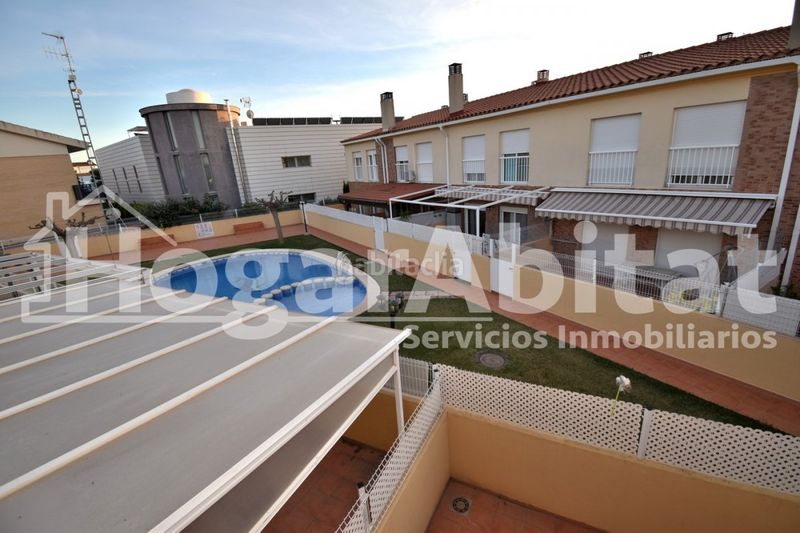 Foto 662eeee9-6935-4717-a831-7b733c36c923. Casa adossada amb aparcament piscina a Playa Burriana