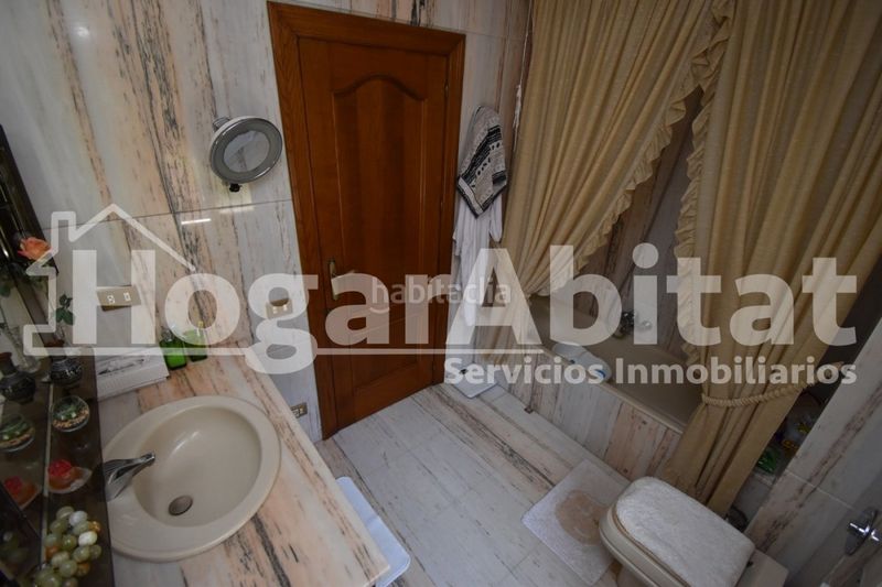 Foto ca835b1c-0c4e-49b8-a141-553ac3be7c31. Xalet amb calefacció aparcament piscina a Playa Burriana