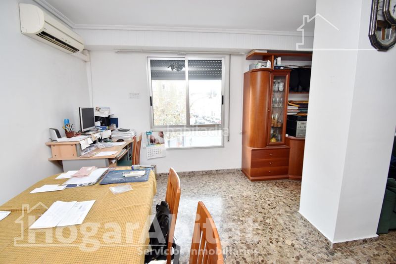 Foto 9fe38ac7-99e0-4242-995d-06a9ef0a2b1a. Edificio in Llombai Burriana