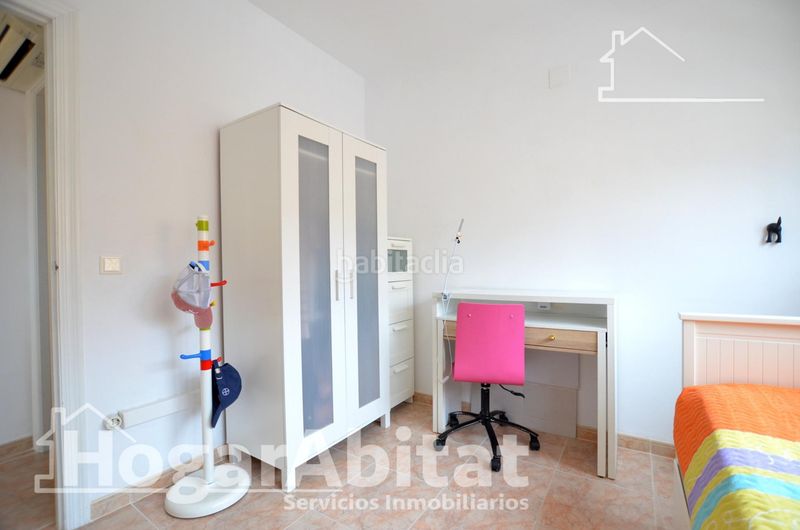 Foto 088b6c87-5af8-4e32-b3be-3f0732d4f3a1. Casa adossada amb aparcament a Racó Cullera