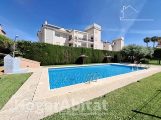 Casa adossada  Calle olmos. Adosado con piscina, terraza y garaje