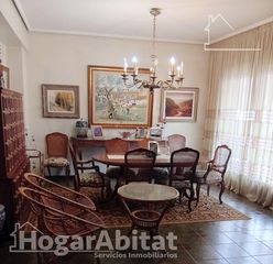 Appartement  Avenida francesc tàrrega. Semireformado y espacioso con balcón y ascensor