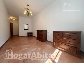 Appartamento  Calle aldaya. Semireformado con patio y ascensor