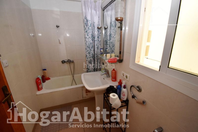 Foto a1b3b31d-14a5-477b-ba38-36dee062f385. Pis a Pere Crespí Alzira