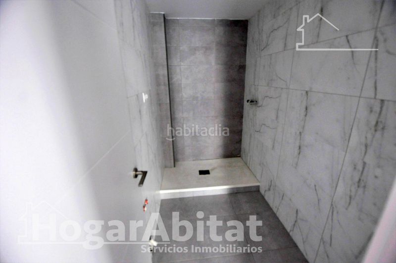 Foto d77ec79d-c345-4121-bbc2-f25996974759. Pis a Nou Moles Valencia