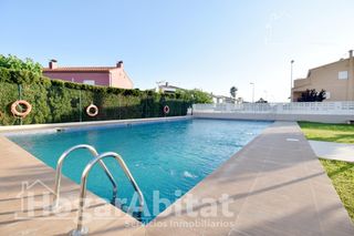 Maison jumelée  Calle vicent fuentes i ramón. Adosado reformado con piscina, garaje, 3 terrazas y barbacoa
