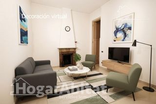 Casa  Calle san vicente ferrer. Casa con terraza para hacer a tu hogar de sueño