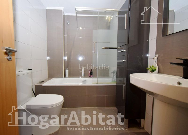 Foto ea958320-f59f-4c9e-b399-f0641e3b9cb3. Pis amb calefacció aparcament a Alfafar