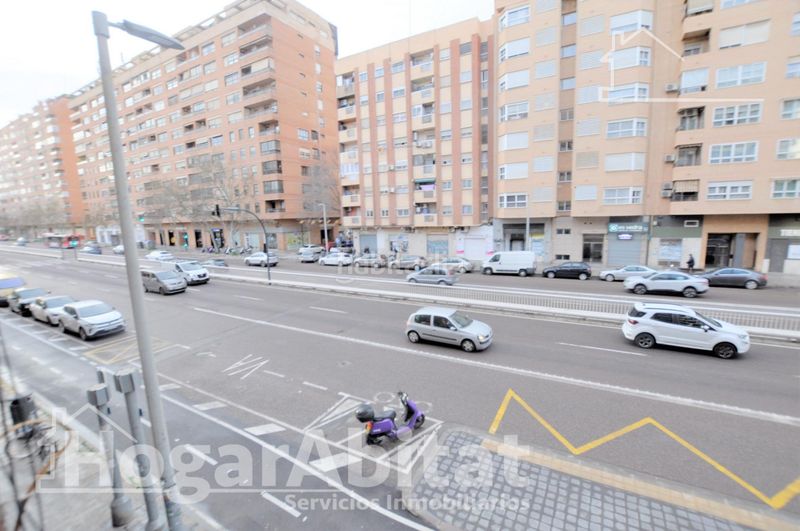 Foto a25ce579-8237-46bf-be58-bc49247535f9. Pis amb calefacció a El Calvari Valencia