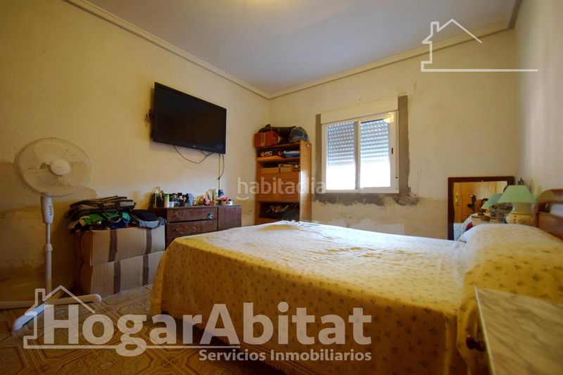Foto 7396c1cf-b6be-4c9c-ab6e-b71a0a2f5012. Chalet  rústico con piscina, garaje y terraza en Vilamarxant