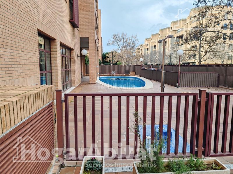 Foto c874c4a0-20df-4d30-88c6-5b1b309fcba6. Pis amb aparcament piscina a Sant Pau Valencia