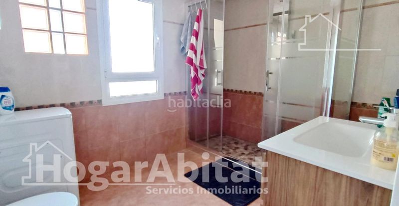 Foto 49b607e2-944d-435e-8fb6-a55da215b86b. Pis amb aparcament a Alginet