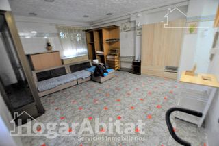 Planta baixa  Calle valencia. Gran oportunidad! acogedor y exterior muy cerca del metro