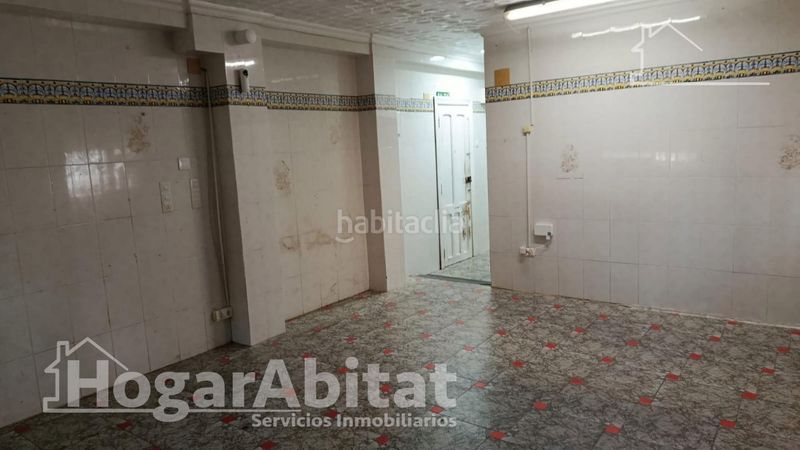 Foto 5515901f-8c8d-4fe4-99e1-23c9c57a9cf2. Planta baixa amb calefacció a El Carmen Manises