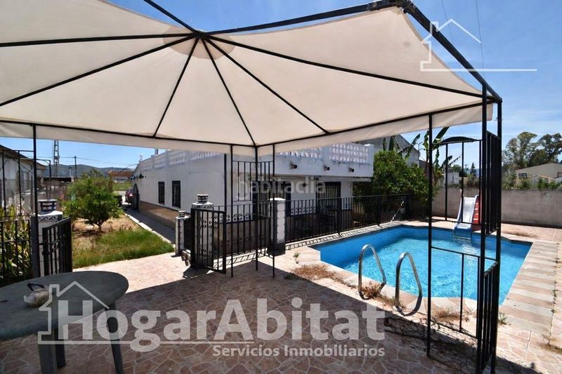 Foto ad9fd0e8-115c-4a86-a733-a55e8bee5193. Xalet amb aparcament piscina a Sueca Sueca