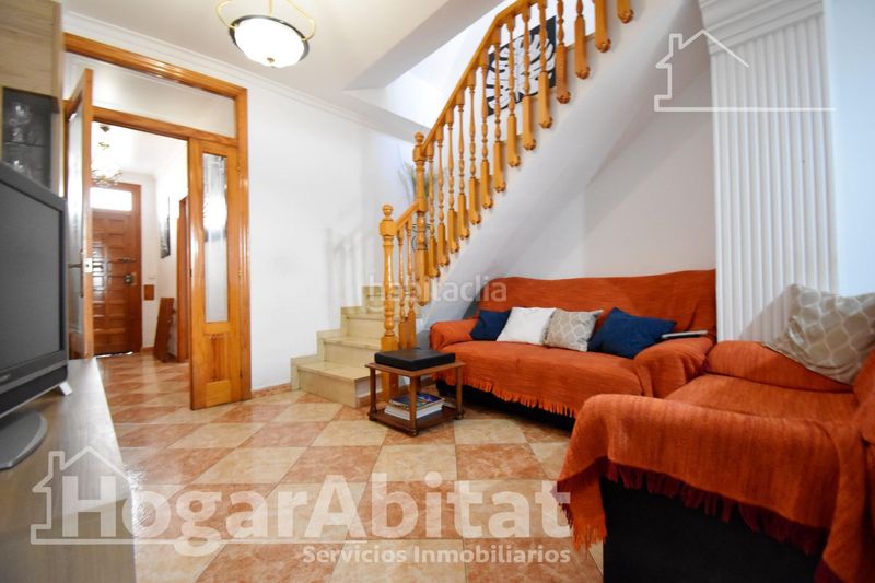 Foto 3bd01383-25b2-40f4-9d02-94449761b17f. Casa amb calefacció a Oliva pueblo Oliva