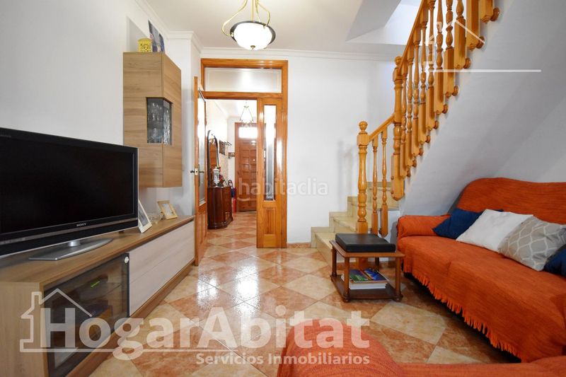Foto 433ba0d6-926e-4fa6-852b-3e223a66bd73. Casa amb calefacció a Oliva pueblo Oliva