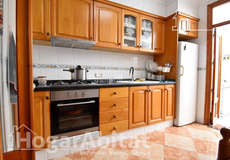 Foto e62ceb68-f042-4ce7-a626-22e32c439a48. Casa amb calefacció a Oliva pueblo Oliva