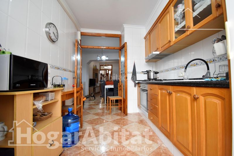 Foto f7a3b858-7329-4f46-925a-f462f8bacc06. Casa amb calefacció a Oliva pueblo Oliva