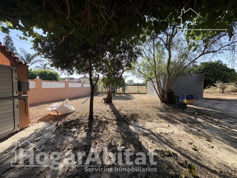Foto d18ea2d5-84ff-439c-8991-c08a09c2f931. Xalet amb aparcament a El Marenyet Cullera