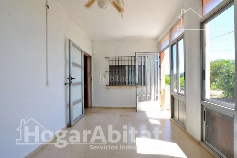 Foto e0ce247c-69e8-4fd2-b8e1-28b2f5906e78. Xalet amb aparcament a El Marenyet Cullera