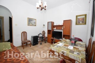 Etagenwohnung  Calle pintor camarón. Oportunidad de inversión! piso en planta baja con patio y traste