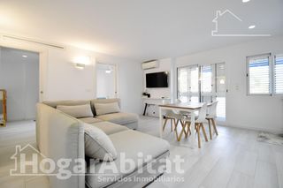 Flat  Calle ciudades unidas. Primera línea de playa! reformado en residencial con piscina y t