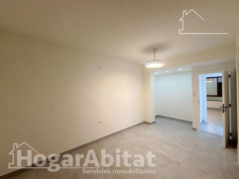 Foto 7cd51410-39d5-4958-b866-63b5ebd1f307. Pis a Centro puerto Sagunt