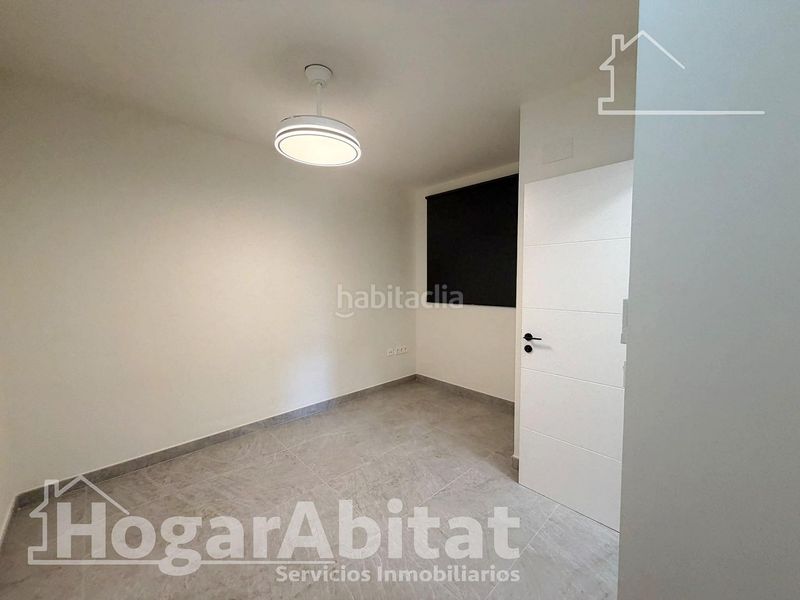 Foto c8e6ce4c-0c4b-43c3-a4e0-a71e20606028. Pis a Centro puerto Sagunt