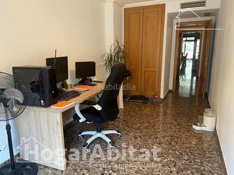 Foto d61f2473-ae8c-49bd-9803-321994c4bd74. Pis amb calefacció aparcament a Malilla Valencia