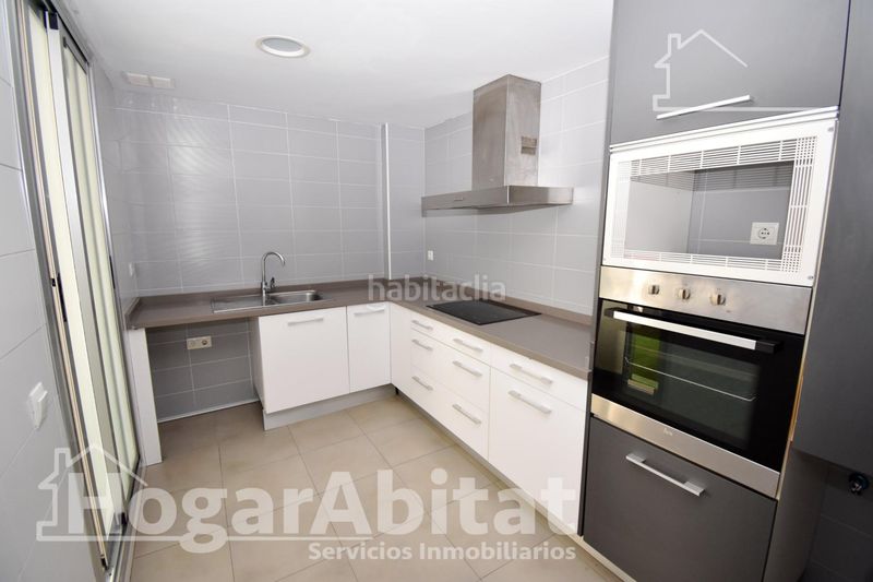 Foto b8972ef3-34c9-4b08-9240-b8c68e8a6f5b. Pis amb calefacció aparcament a Massanassa