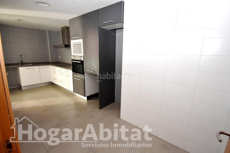 Foto f34396fe-60af-482c-8080-4227e00ceede. Pis amb calefacció aparcament a Massanassa