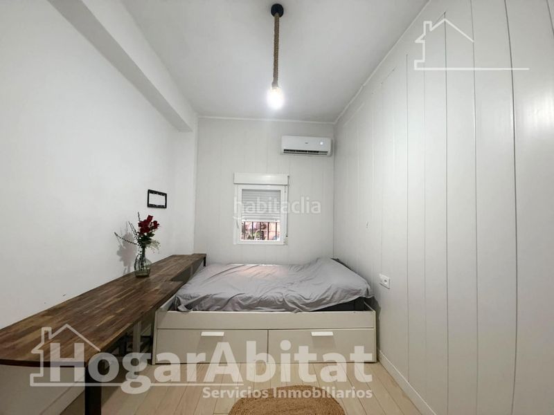 Foto f8da1db8-ff77-46f7-b9bb-77ee34182fd3. Pis a Benaguasil