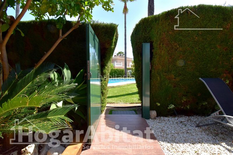 Foto 497d1091-8c71-4460-bddc-1c8af343e96a. Casa adossada amb calefacció aparcament piscina a Oliva