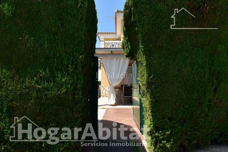 Foto 86fa2fde-c8f0-44e5-ade4-dd107e69a7e9. Casa adossada amb calefacció aparcament piscina a Oliva