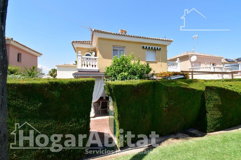 Foto cb623604-8ecb-4406-ba16-4bfcac8e5836. Casa adossada amb calefacció aparcament piscina a Oliva