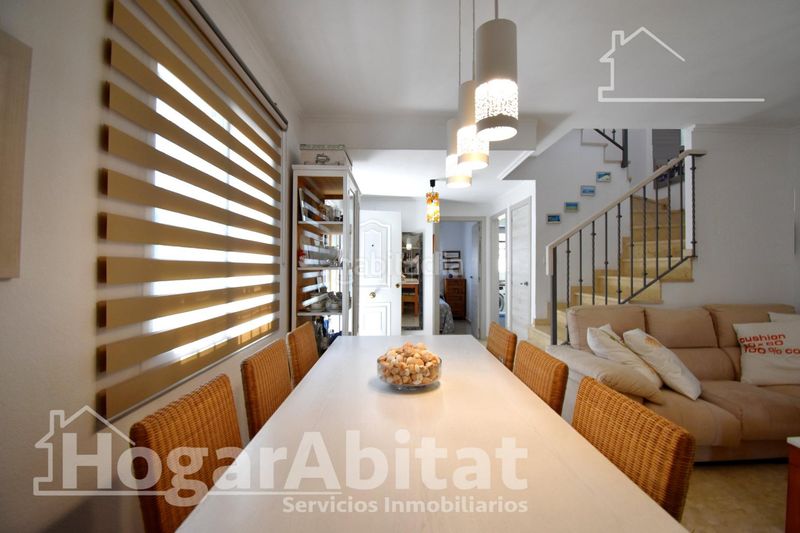 Foto df1db8e6-48a6-4bc0-b2e1-dd42b1b8c99b. Casa adossada amb calefacció aparcament piscina a Oliva