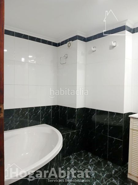 Foto 0857059d-2a85-4c4f-98f4-39129ddec548. Pis a Almenara