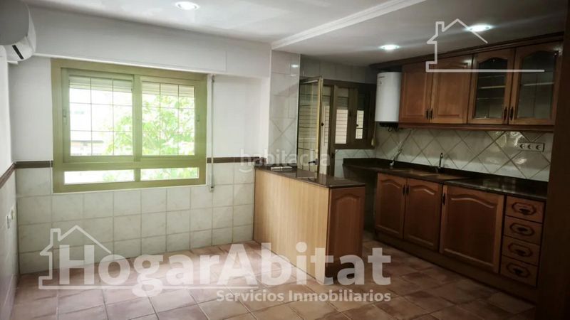 Foto 469e76b1-891d-4167-912e-7b38671e46bb. Pis amb calefacció a Ciutat Jardí Valencia