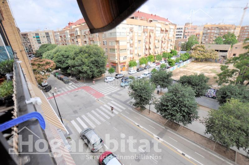 Foto ab317522-7a43-43f5-b815-f9b0ab132b8c. Pis a Tormos Valencia
