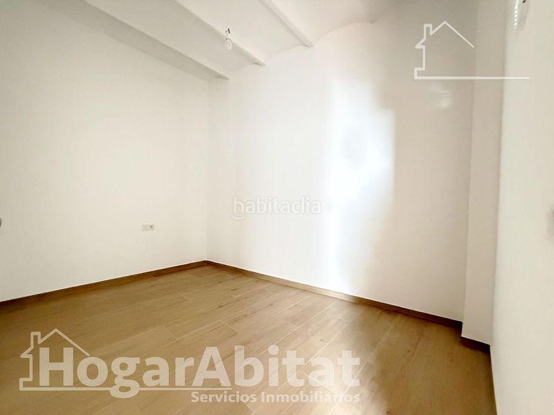 Foto 1f449a71-3a57-4bd7-a86b-4fd63e77c4d1. Pis a Centro-El Castillo Sagunt