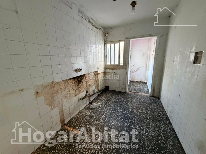 Foto bf25ff6e-4e15-4d8a-b949-6a66c21ce6a1. Àtic a Parque de la Bombilla Llíria